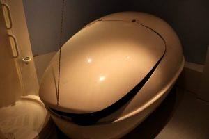 We Tried a Sensory Deprivation Tank For an Hour