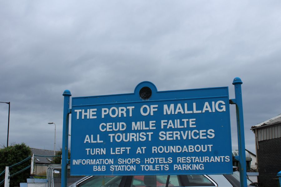 mallaig port sign